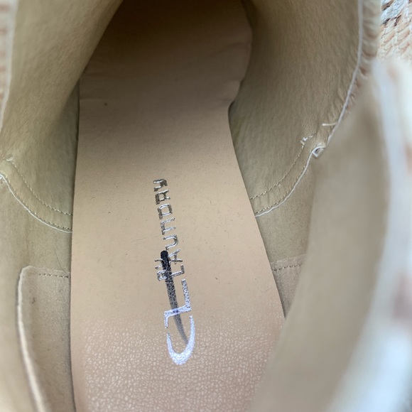 CL by Laundry Cherish Ankle Bootie - Picture 8 of 9